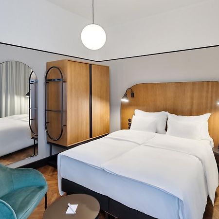 Hotel Astoria Vienna, Curio Collection By Hilton Exterior photo