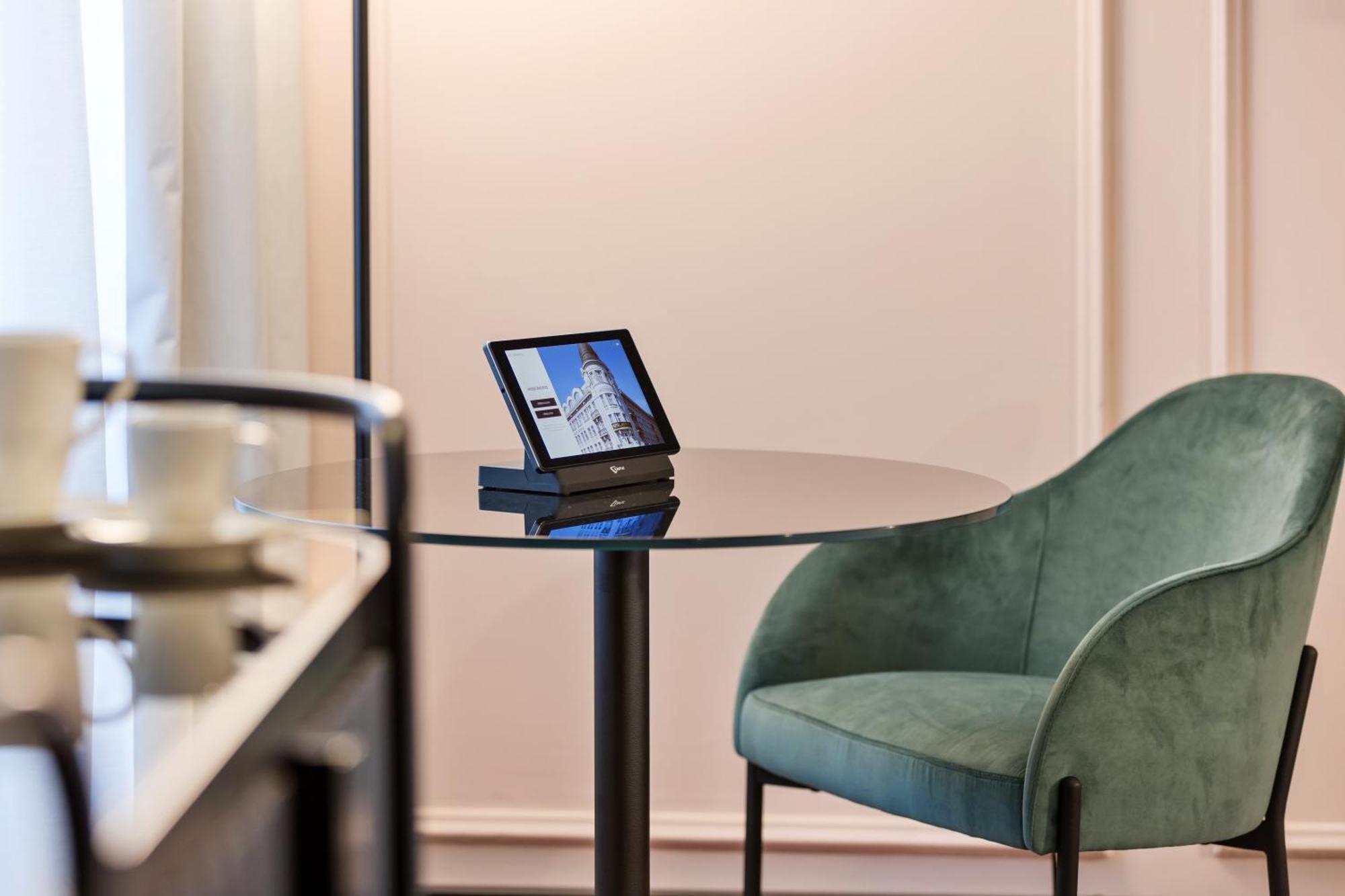 Hotel Astoria Vienna, Curio Collection By Hilton Exterior photo