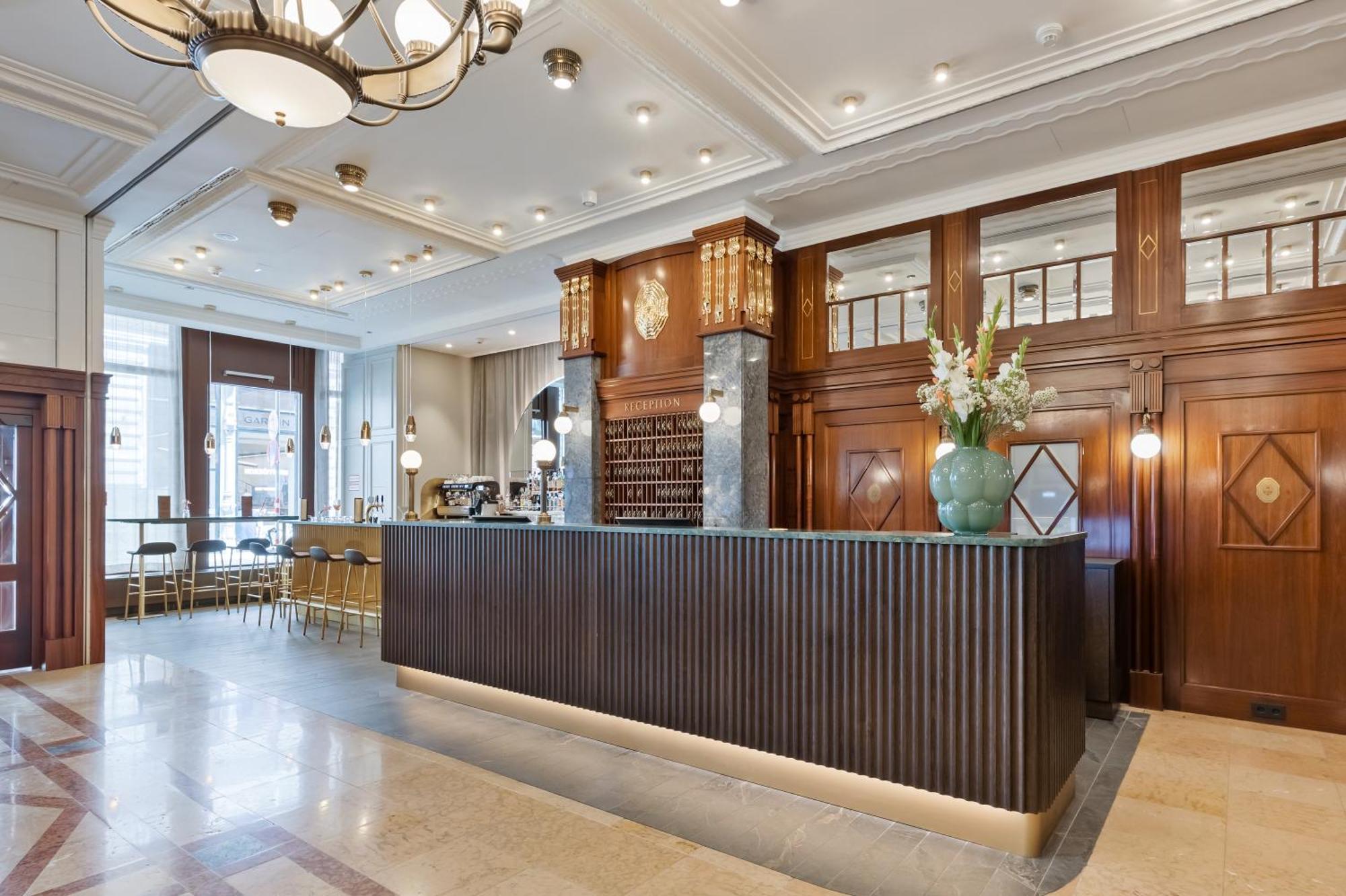 Hotel Astoria Vienna, Curio Collection By Hilton Exterior photo