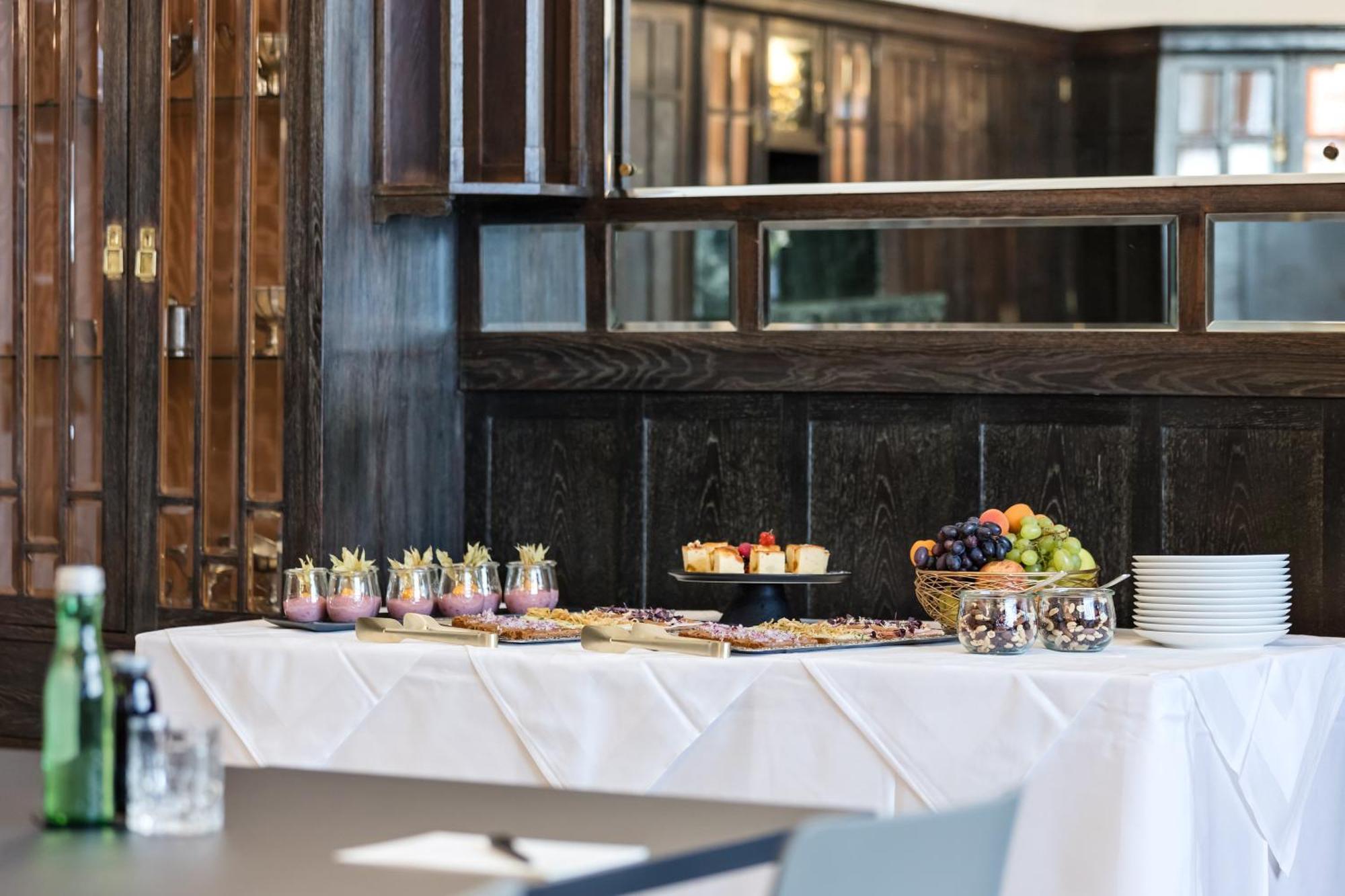 Hotel Astoria Vienna, Curio Collection By Hilton Exterior photo
