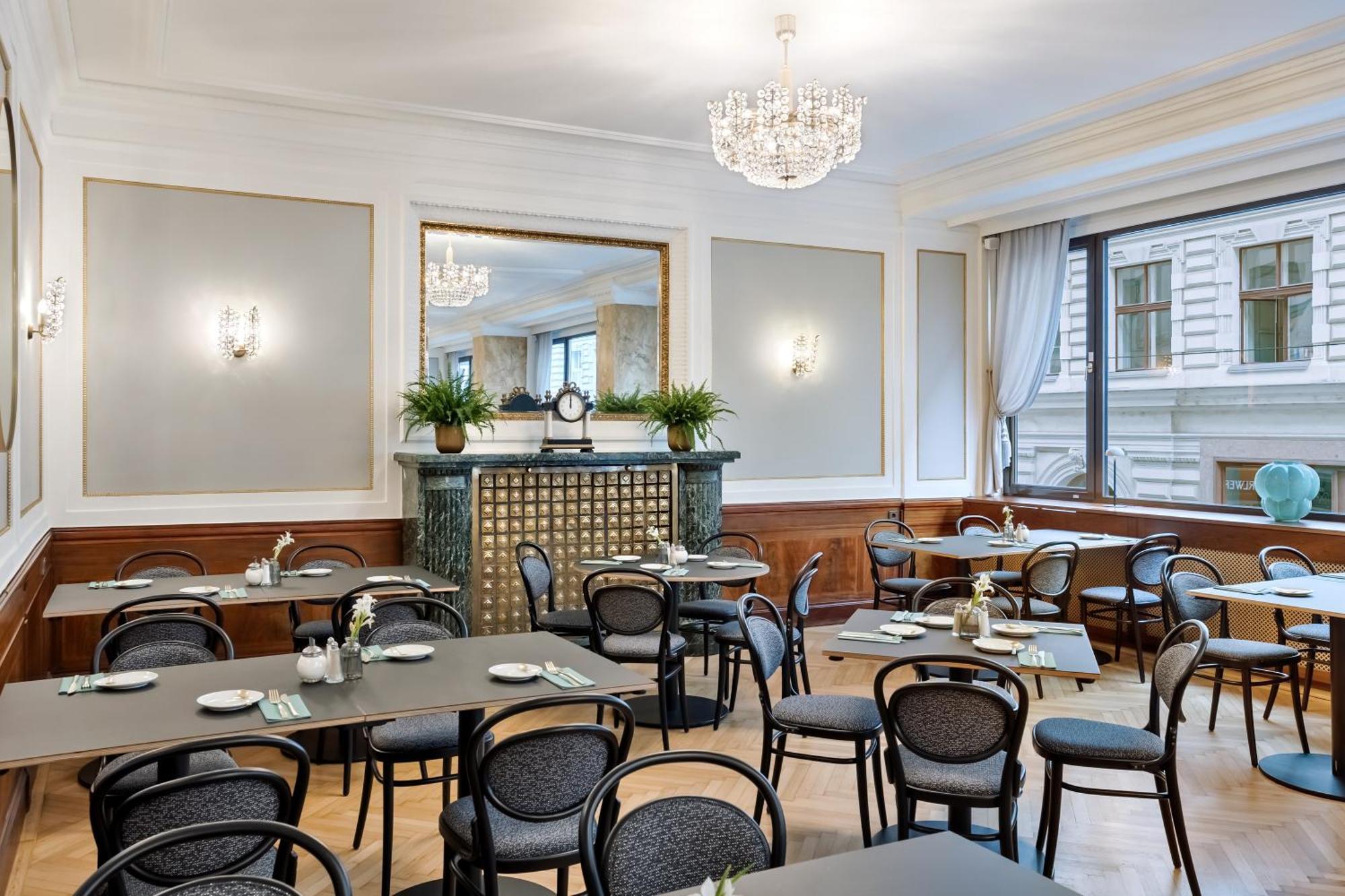 Hotel Astoria Vienna, Curio Collection By Hilton Exterior photo